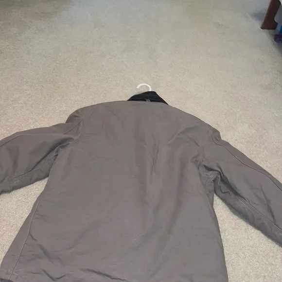 Carhartt jacket - Picture 7 of 9